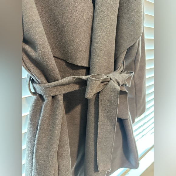 Grey jacket - Picture 2 of 5